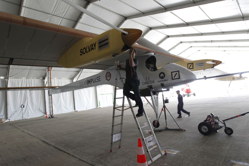 LA AERONAVE QUE SE ALIMENTA DEL SOL