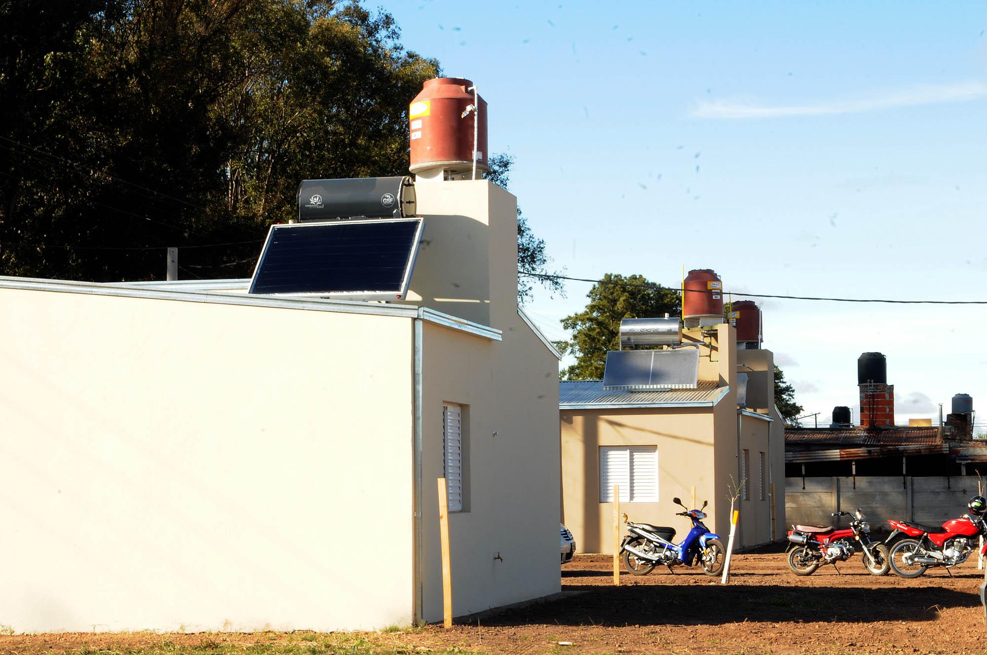 SE INAGURA EL PREMIR BARRIO SOLAR EN SANTE FE