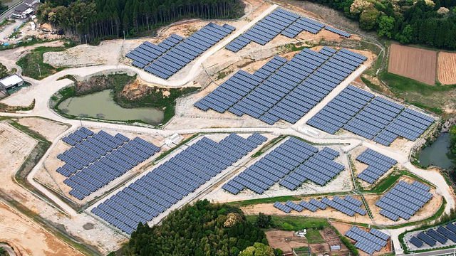JAPÓN CAMBIA GOLF POR ENERGÍA SOLAR
