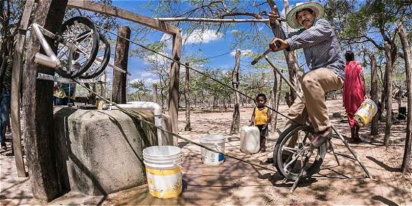 A PEDALAZOS, COMUNIDADES WAYÚS REACTIVARON POZOS DE AGUA -COLOMBIA-