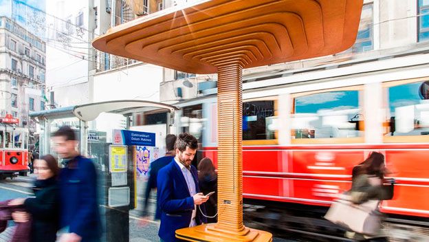 MITO, EL POSTE PARA CARGAR EL MÓVIL CON ENERGÍA SOLAR