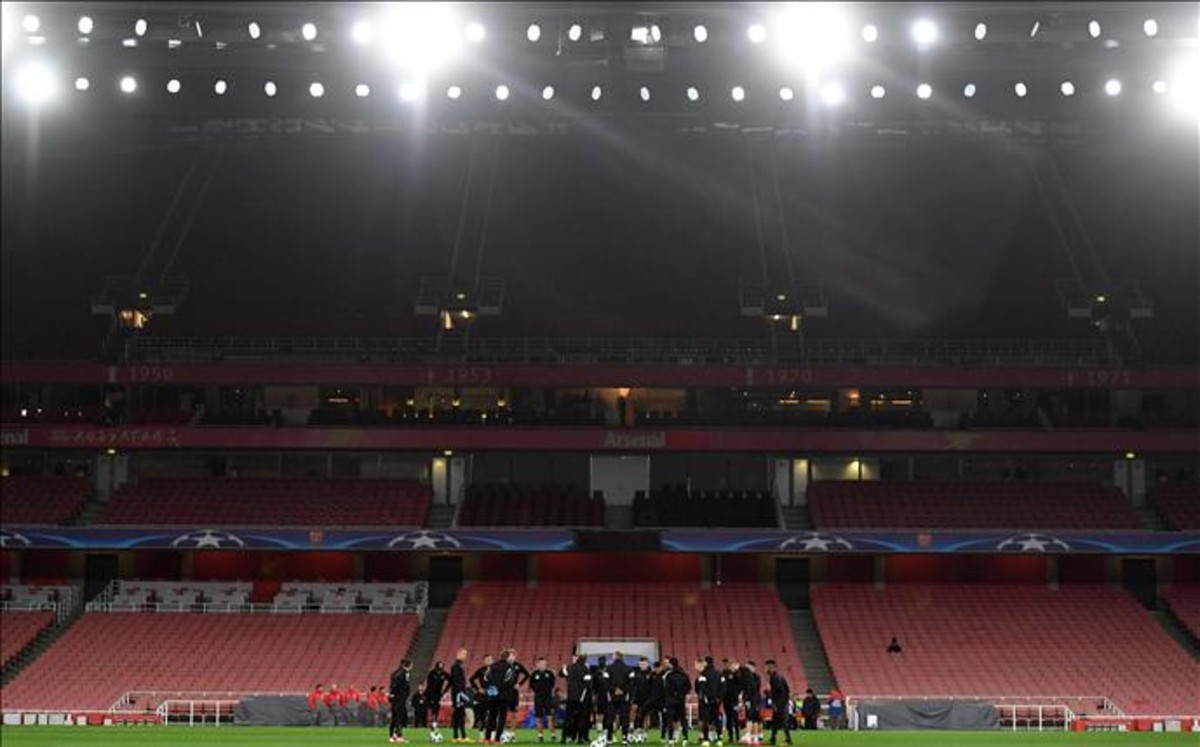 EL ARSENAL ALIMENTARÁ AL EMIRATES STADIUM CON ENERGÍA SOLAR