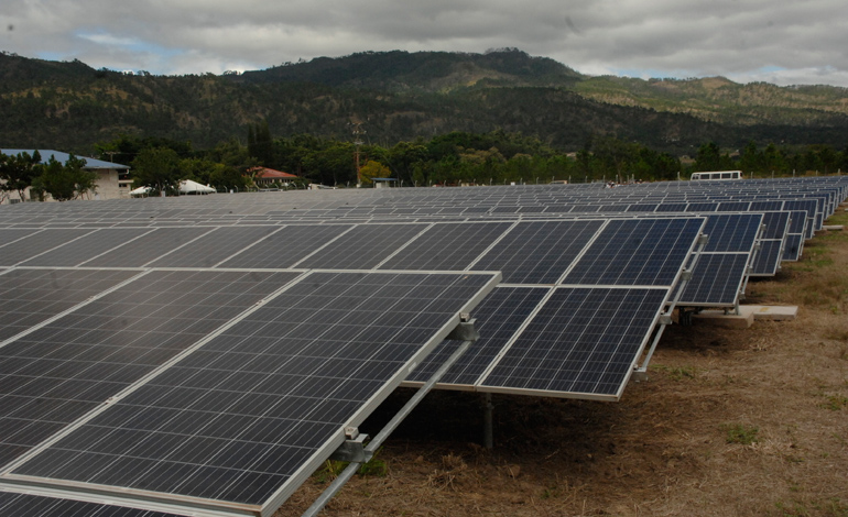 ZAMORANO INAUGURA EL PARQUE DE ENERGÍA SOLAR MÀS GRANDE DE LATINO AMÉRICA -HONDURAS-