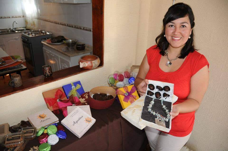 Chile: Emprendedora elabora productos de chocolate con energía solar