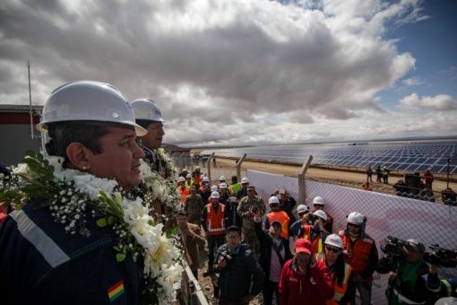 Bolivia: Presidente Evo inspecciona planta de energía solar fotovoltaica en Uyuni