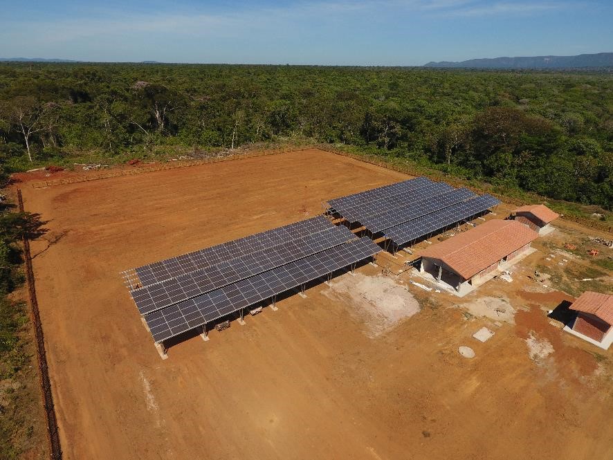 Nueva planta híbrida-solar de electrificación rural en Bolivia