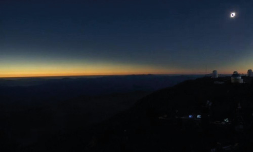 El espectacular eclipse solar arrasó con la mitad de la energía solar de Chile