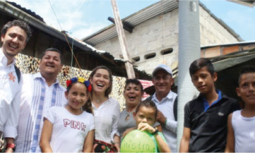 1.282 familias del Caquetá, en Colombia, ya tienen electricidad gracias a la solar