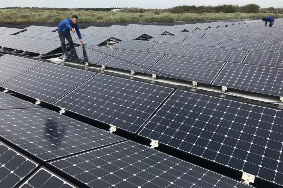 BayWa se suma al impulso de la fotovoltaica flotante europea con dos proyectos en Holanda