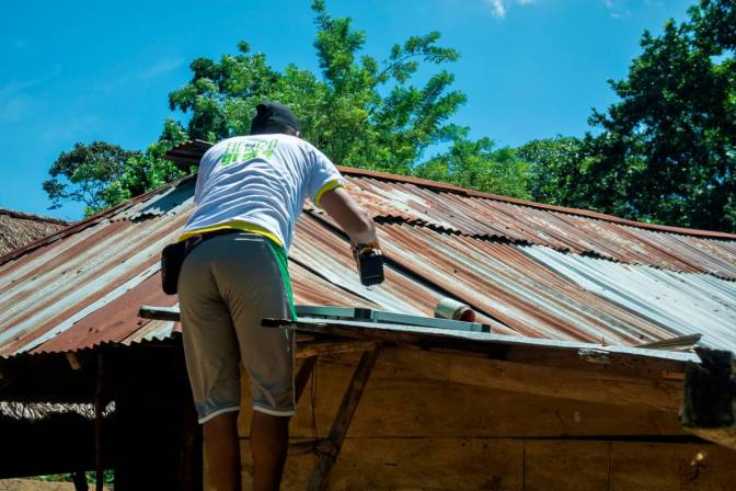 En medio de la pandemia, campesinos instalan energía solar en los Montes de María