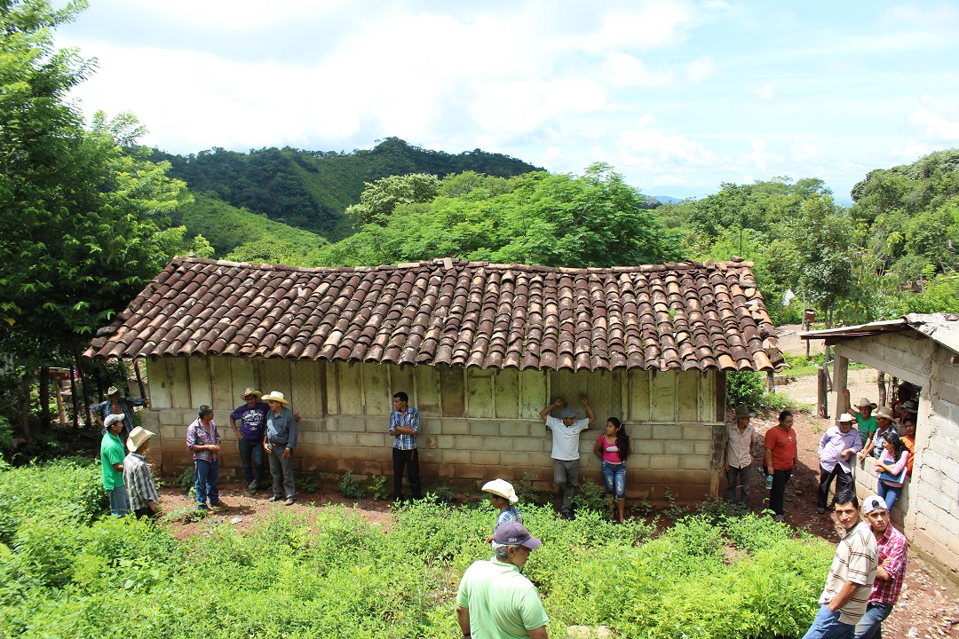 Mejor gestión del bosque y de la energía para llevar electricidad a comunidades rurales de Honduras