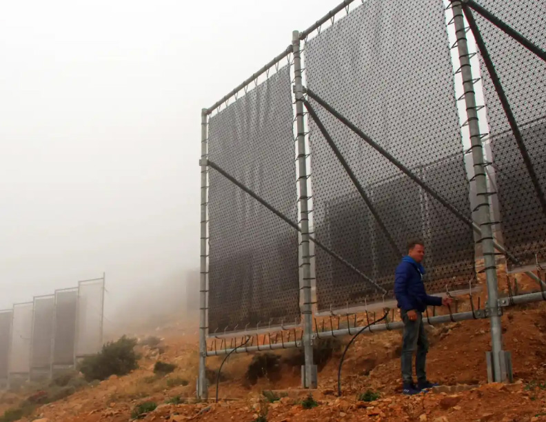 El ingenioso invento contra la sequía: atrapa la humedad de la niebla para conseguir agua potable