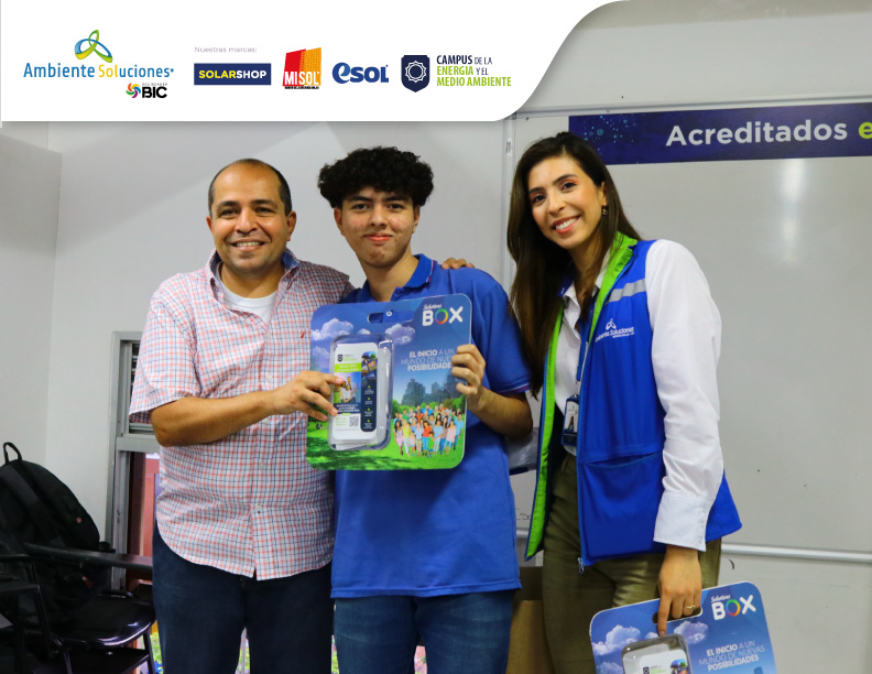 Entrega de la Solutions BOX a Institución Educativa - Pascual Bravo