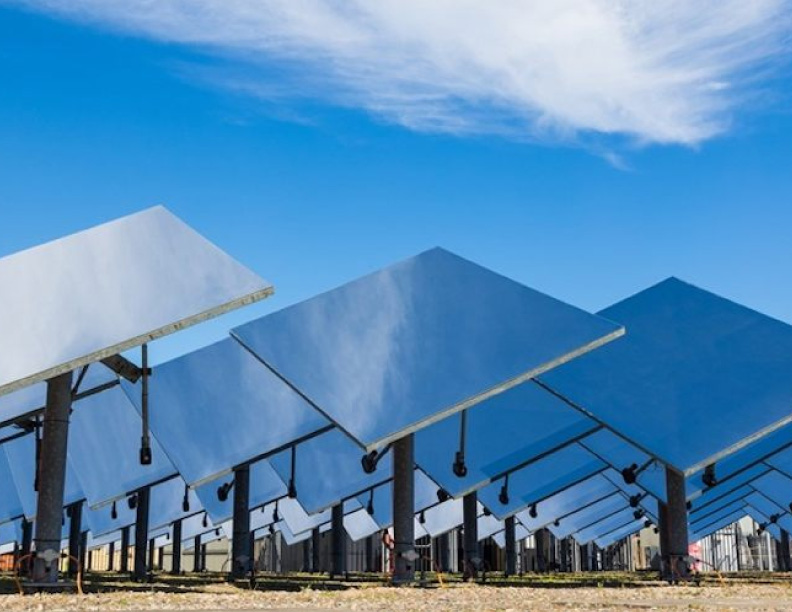 Anuncian un gran avance en el almacenamiento de energía solar térmica concentrada en Australia