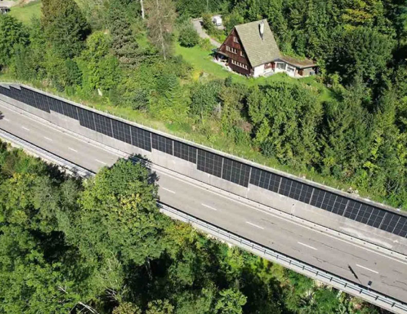 En Suiza están usando los muros de contención de las carreteras como plantas solares verticales