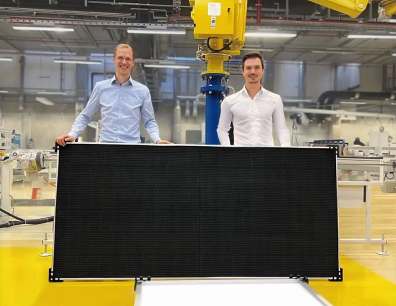 Start-up alemana desarrolla novedoso recubrimiento para paneles solares capaz de aumentar la generación de electricidad en hasta un 10 por ciento