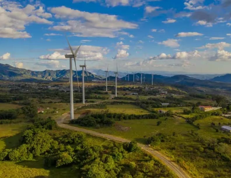 Los países de LatAm más atractivos para inversiones en energías renovables, según BNEF