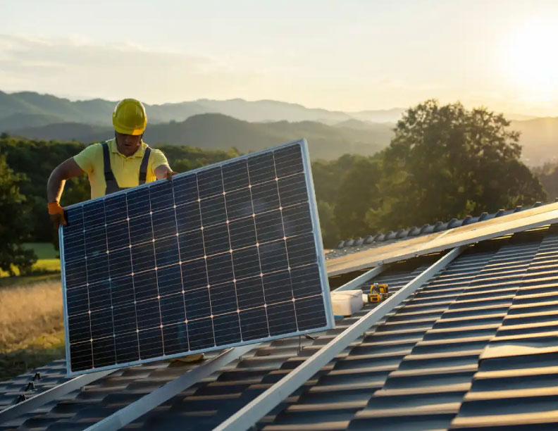 El ingenioso invento para que las placas solares generen un 15 por ciento más de energía sin tener que cambiar la instalación