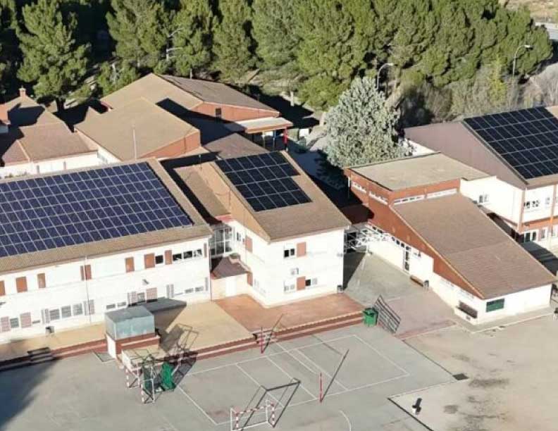 El colegio La Encarnación apuesta por la energía solar