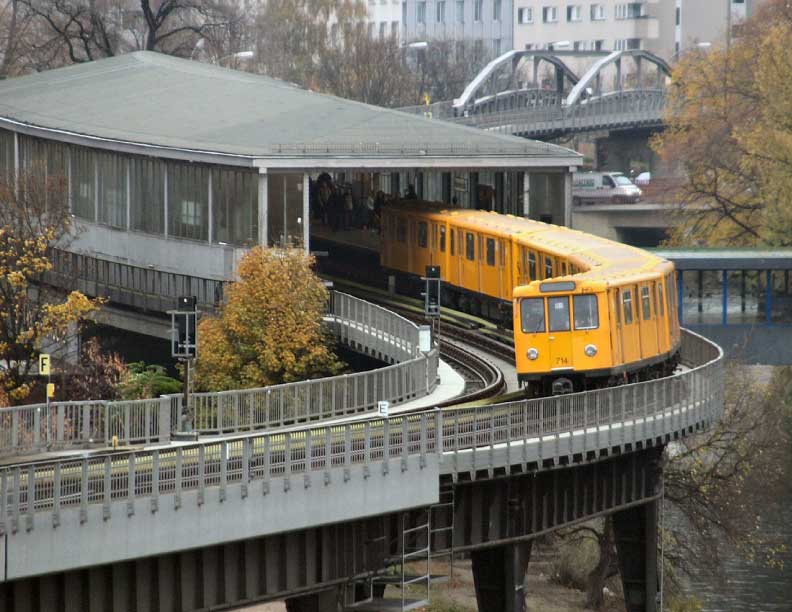 Fotovoltaica para estaciones de metro elevadas