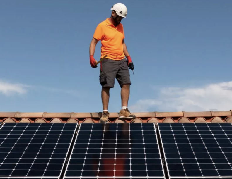 Riesgos y desafíos de asegurar la instalación de paneles solares